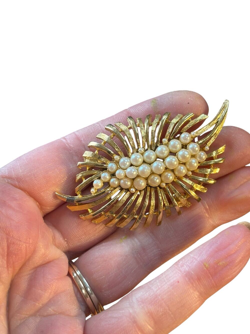 Vintage Gold Tone Faux Pearl Burst Brooch | Mid Century Leaf Spray Pin | Elegant